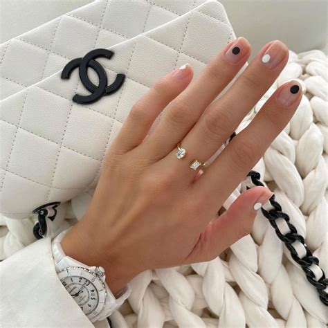 coco chanel pink nails|Chanel phenomene nail polish.